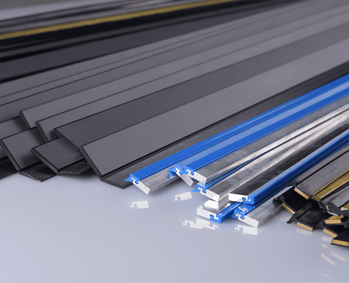 Скребки и щетки для защитного кожуха станка